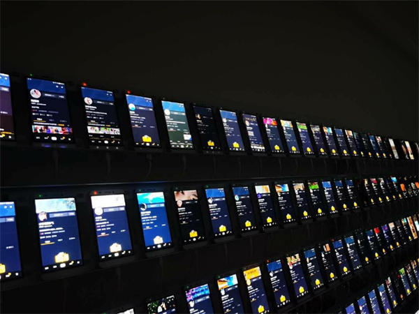 82606580.jpg 115.jpg