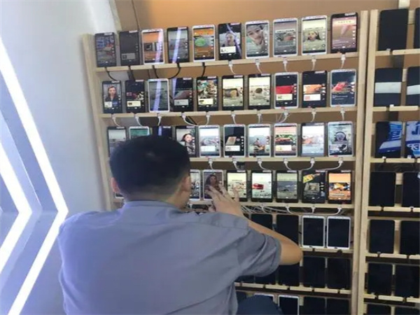 68133310.jpg 124.jpg