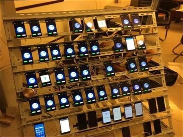 手机群控系统可实现Facebook账号批量管理!